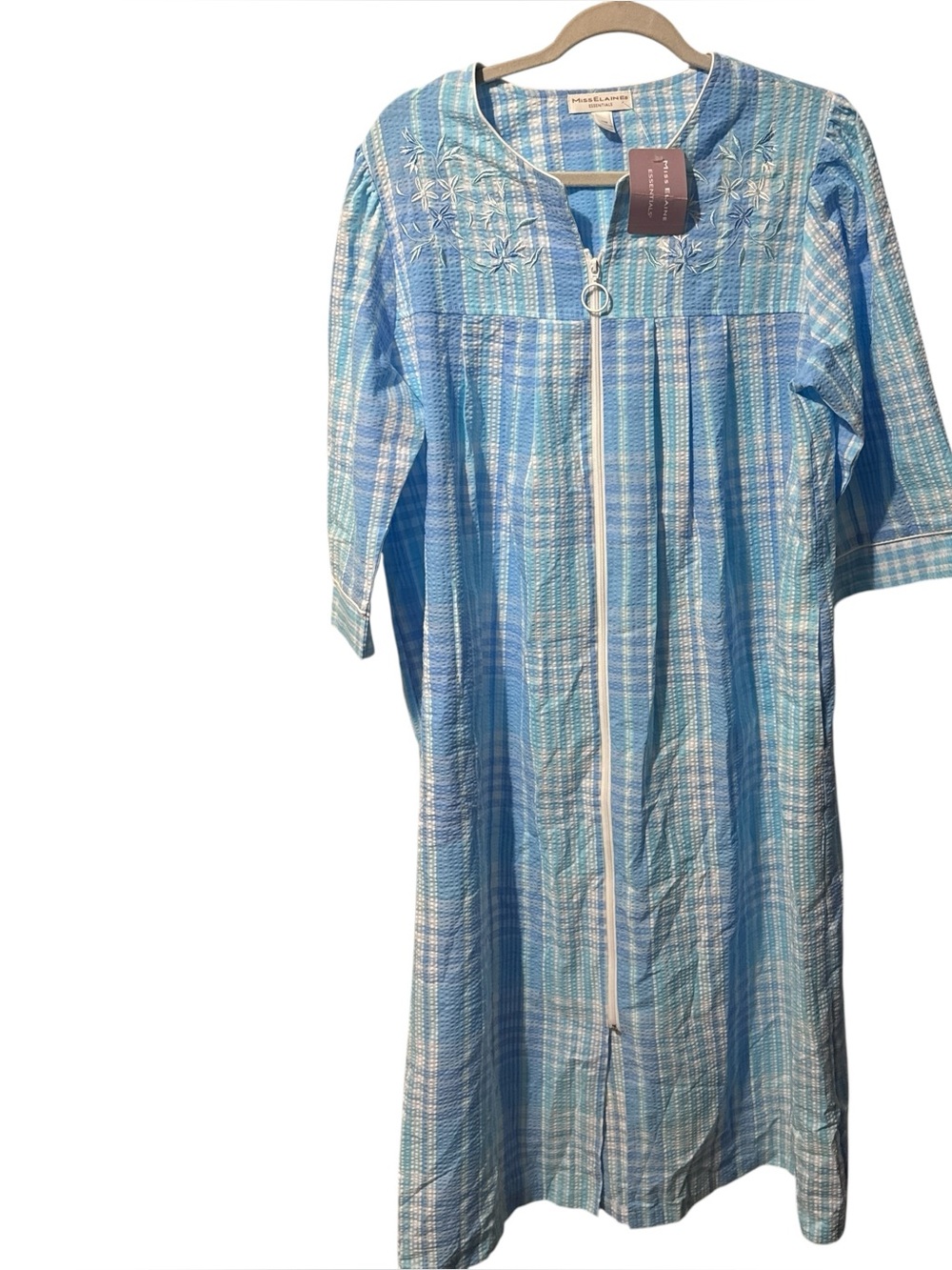 Miss Elaine NWT $70 seersucker full zip mumu/ robe nightwear comfort housecoat